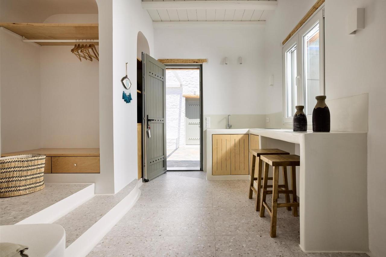Wise Luxury Suites Kythnos Exterior foto
