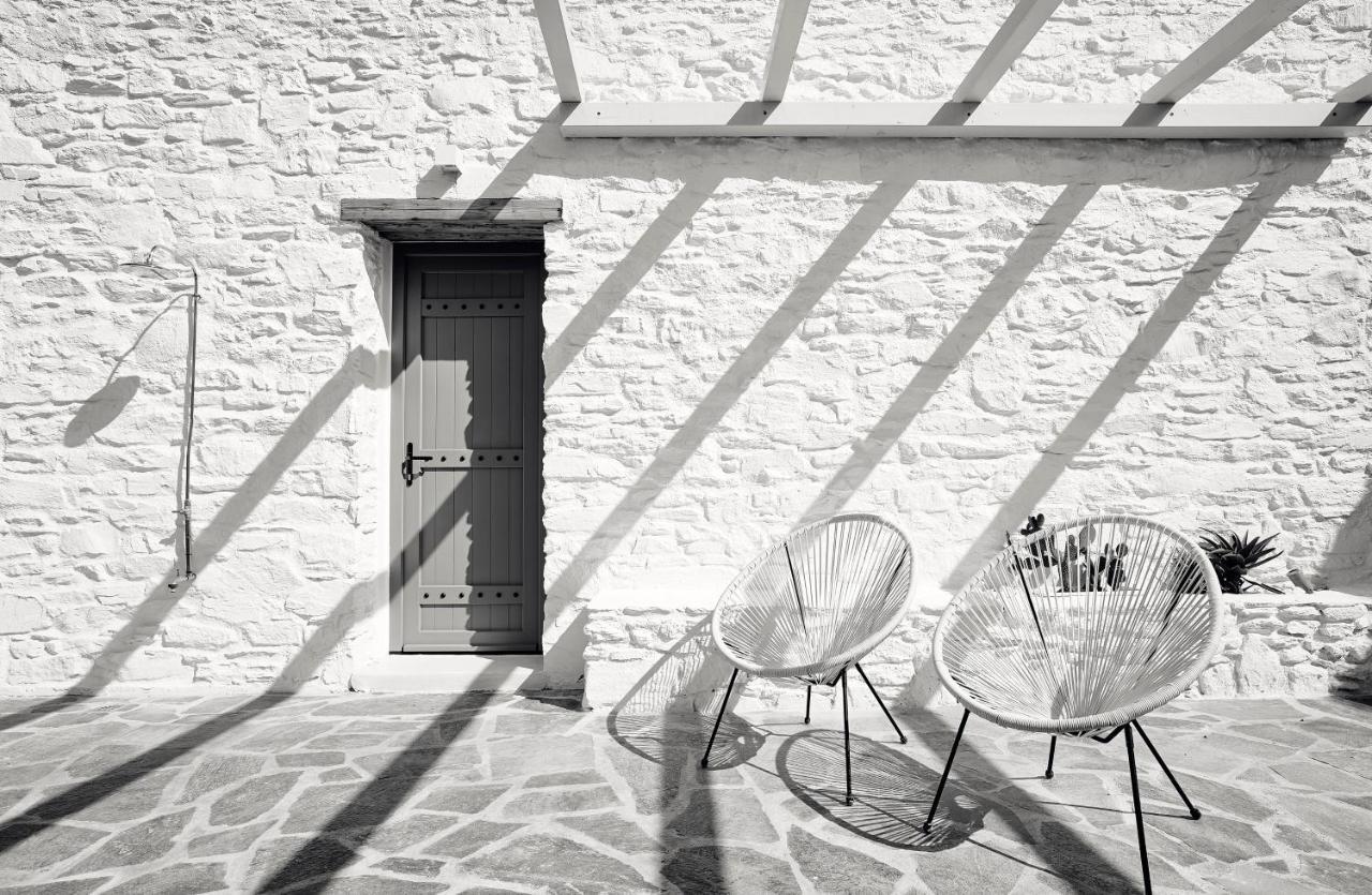 Wise Luxury Suites Kythnos Exterior foto
